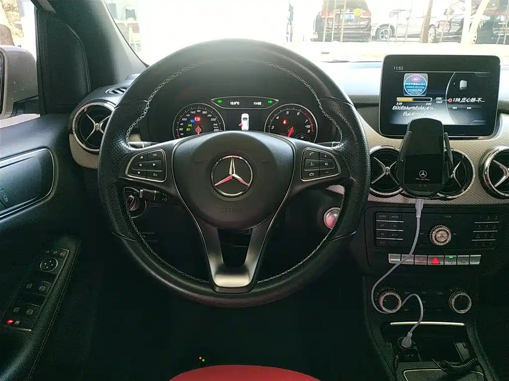 MERCEDES-BENZ CLASS B