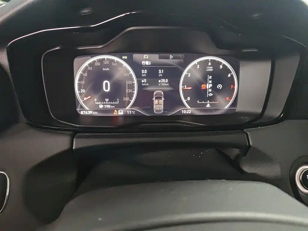 Lynk & Co 01 2017 2.0T AWD Pro фото 5