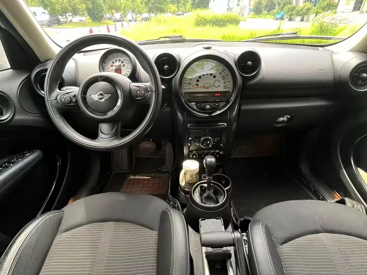 MINI COUNTRYMAN 2014 2014 1.6L COOPER Fun