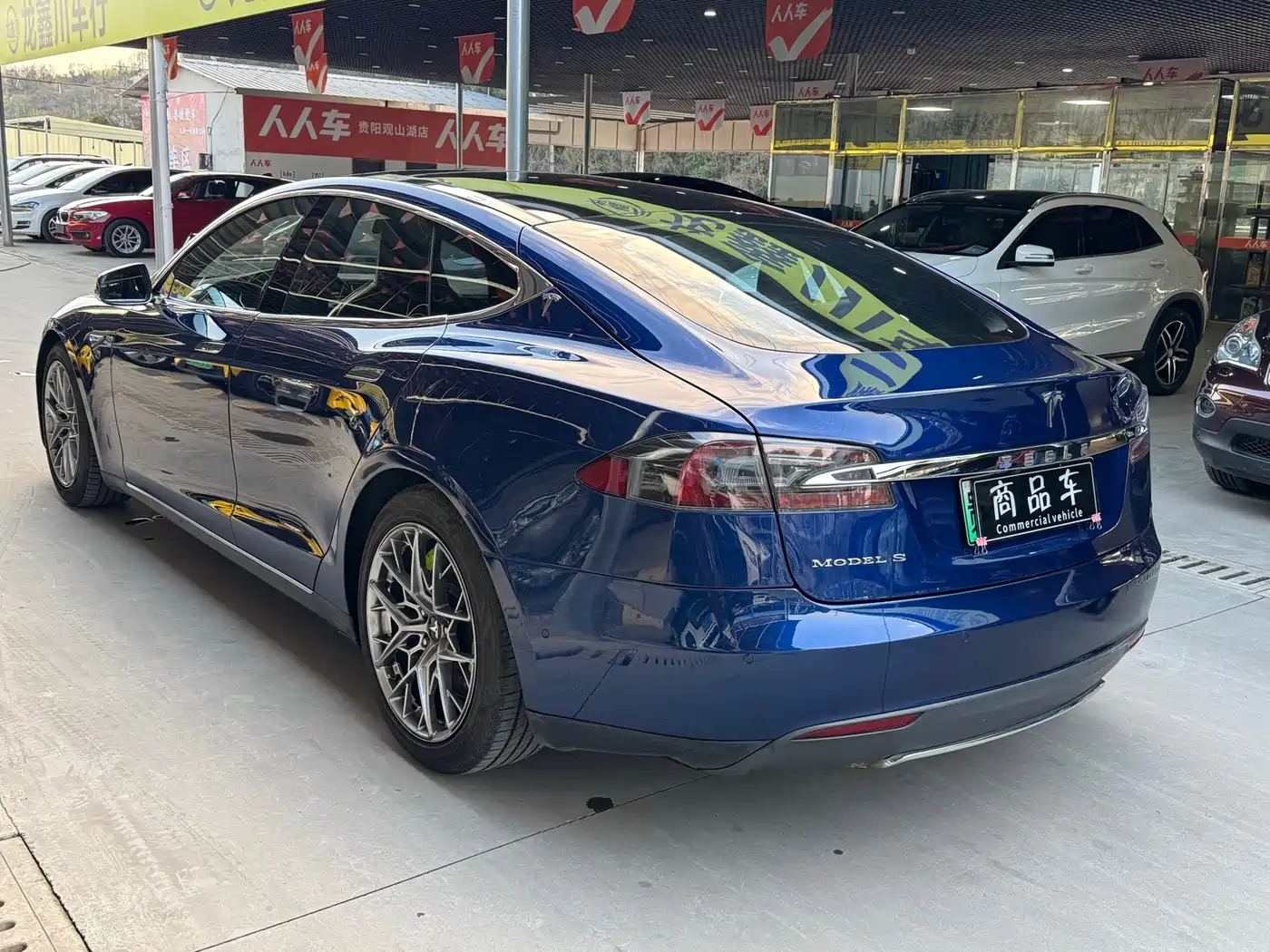 Фото 14 - Tesla Model S