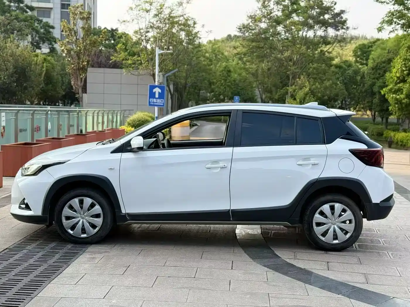 Toyota YARiS L Zhi Xuan 2020 Zhiyan X 1.5L CVT Premium Edition фото 7