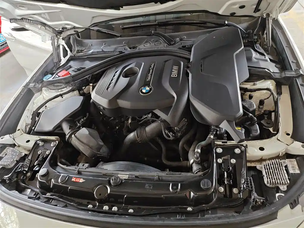 BMW 3 Series GT 2019 320i M Sport Package фото 16