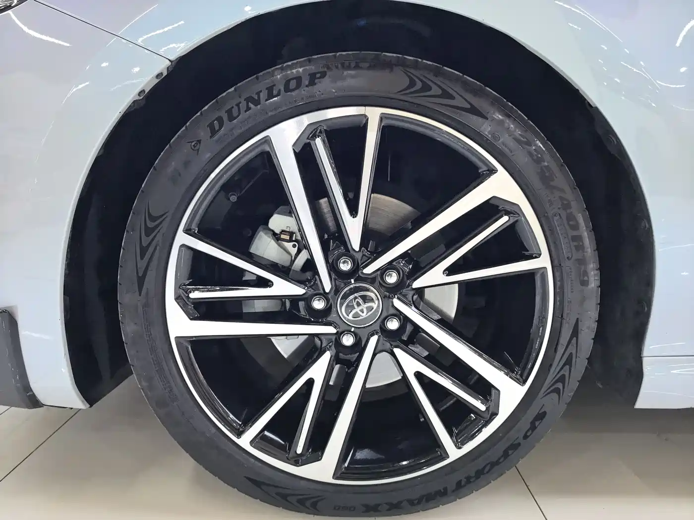 Toyota Camry 2024 Model Dual Hybrid 2.0HS Sport Edition фото 18