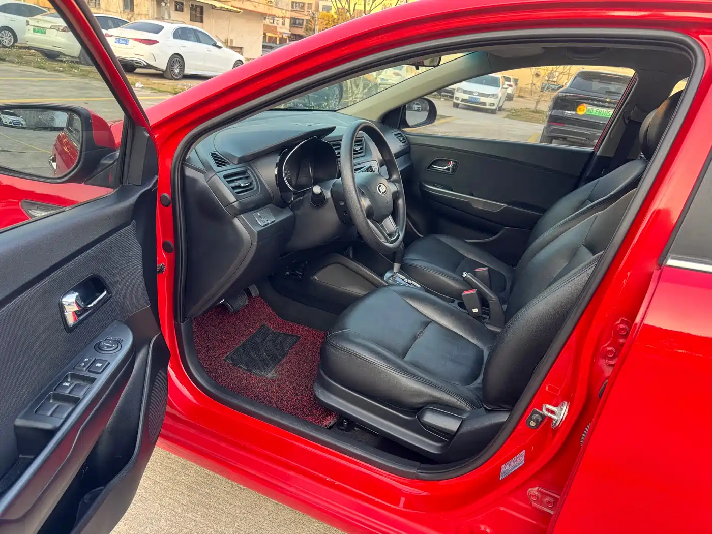 Kia K2 2012 Sedan 1.4L AT TOP Commemorative Edition фото 8
