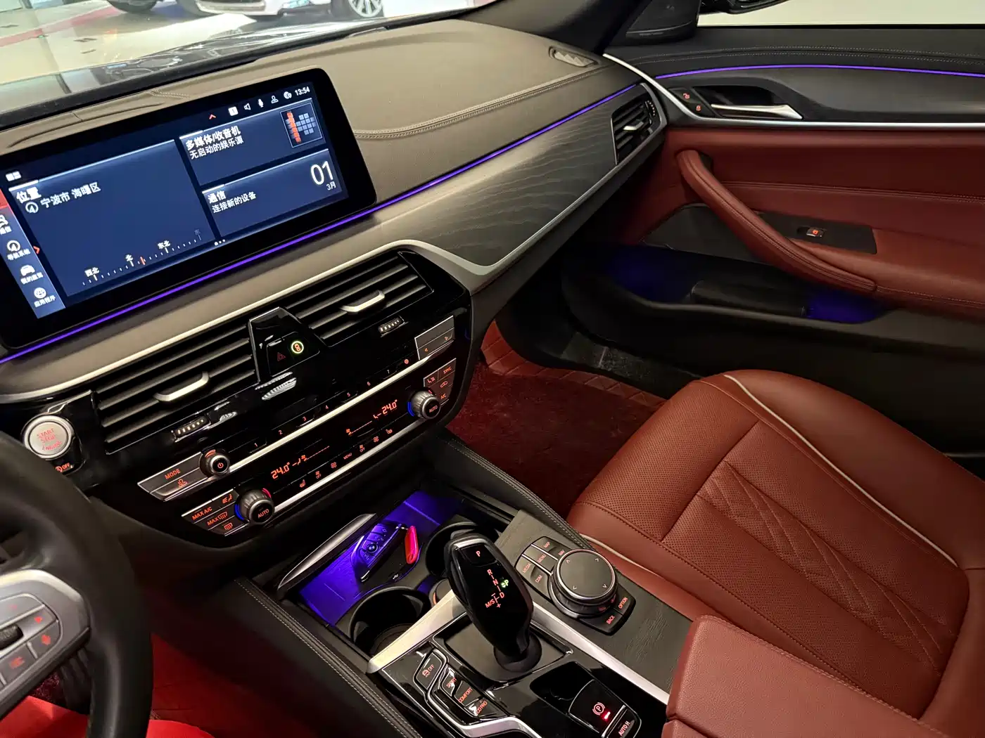BMW 5 Series 2022 530Li Leading M Sport Package фото 13