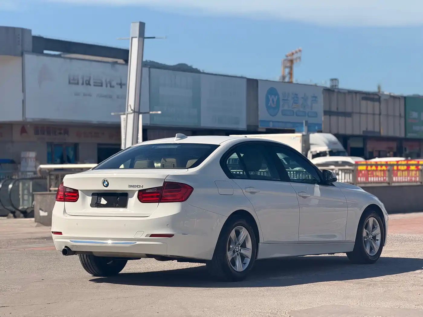 Фото 4 - BMW 3 Series