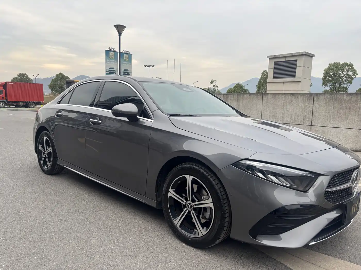Mercedes-Benz A-Class 2025 Facelift A 200 L Fashion Edition фото 3