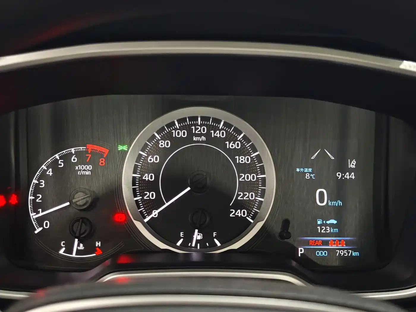 Toyota Frontlander 2022 2.0L CVT Luxury PLUS Edition фото 6