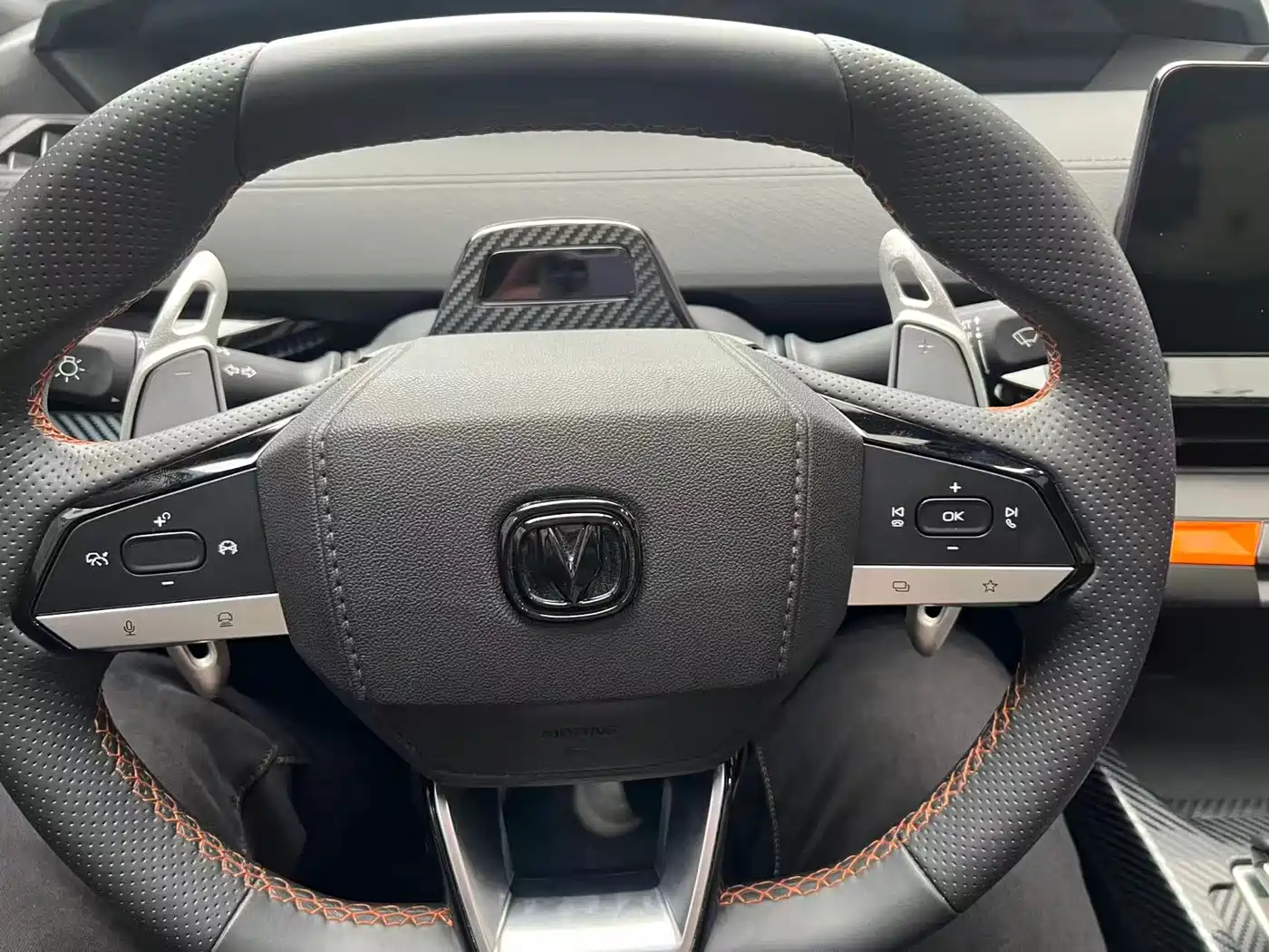 CHANGAN UNI-V