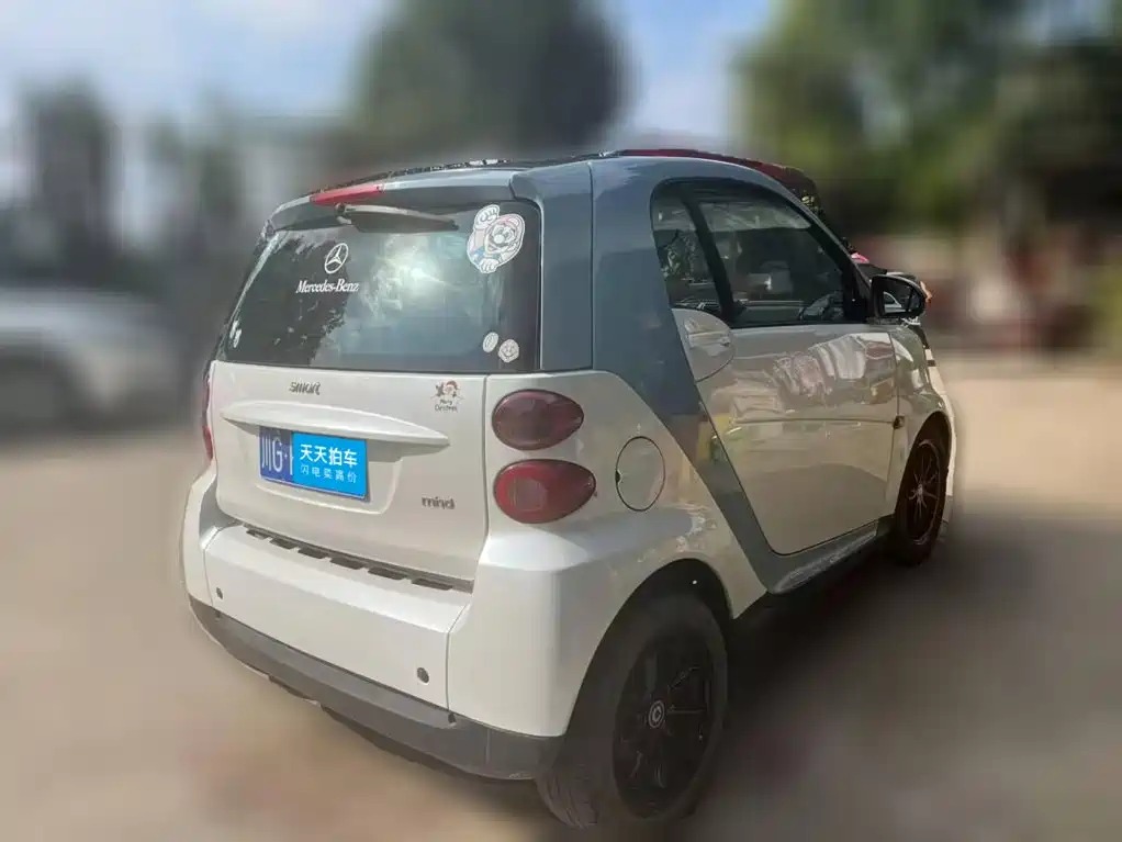 Photo 2 - smart fortwo