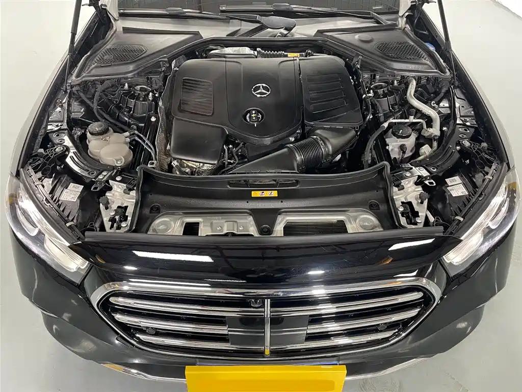 Mercedes-Benz E-Class 2024 Model E 300 L Luxury фото 10