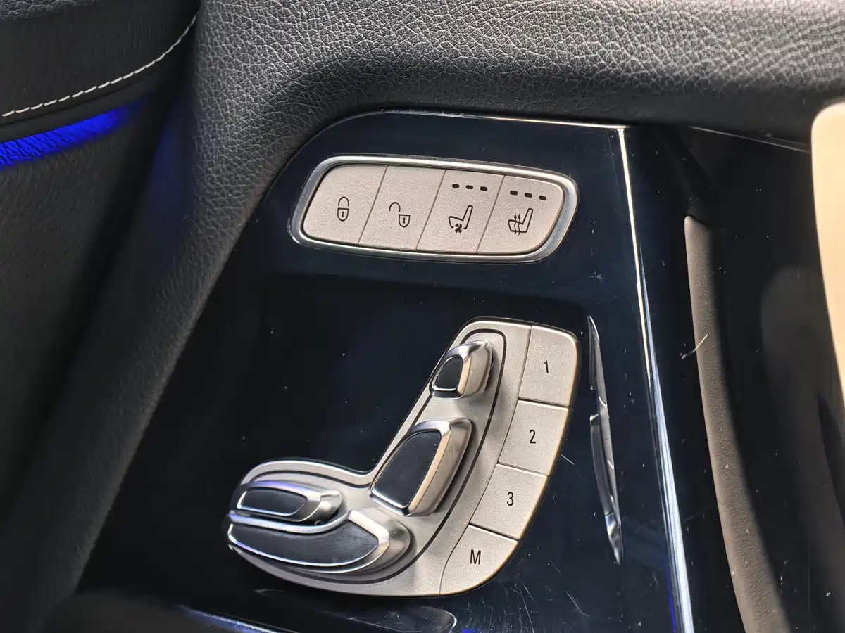 Mercedes-Benz G-Class AMG 2019 AMG G 63 фото 13