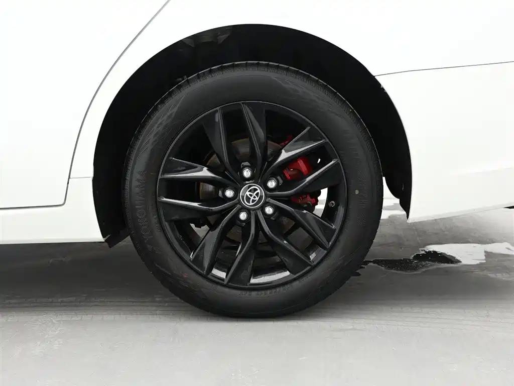 Toyota Avalon 2019 2.0L Luxury Edition (China VI) фото 9