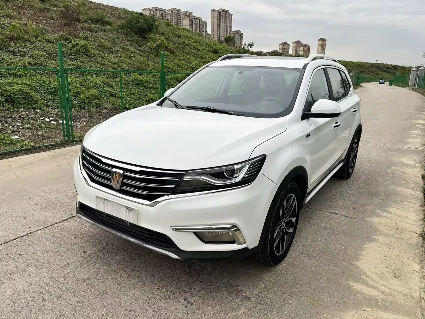 Фото 1 - Roewe RX5