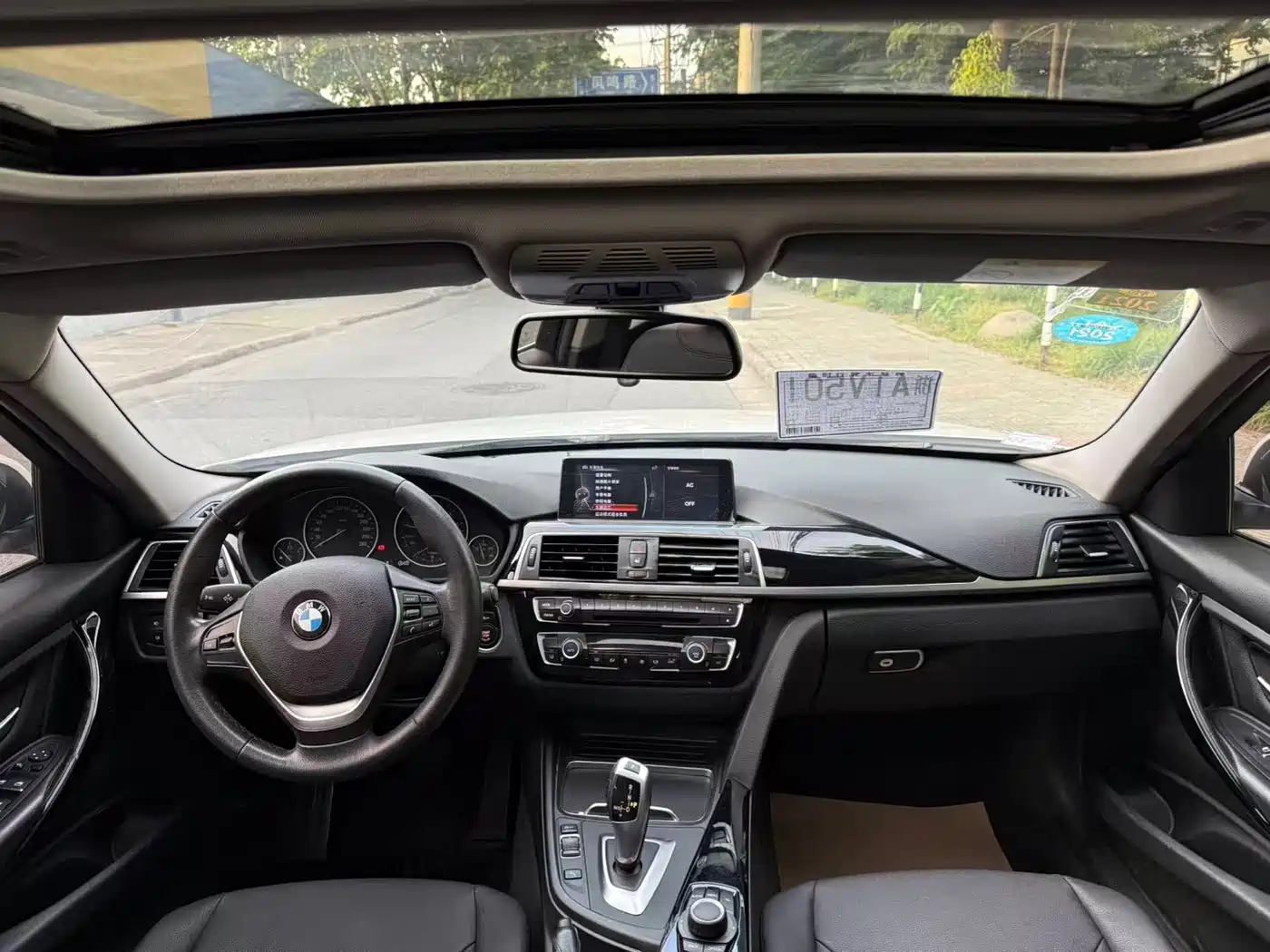 BMW 3 Series 2017 318Li Fashion фото 11