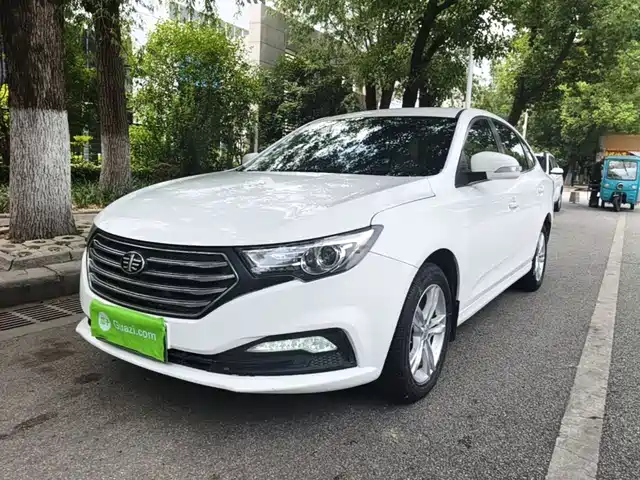 Besturn Besturn B30 2016 1.6L Automatic 10th Anniversary Edition