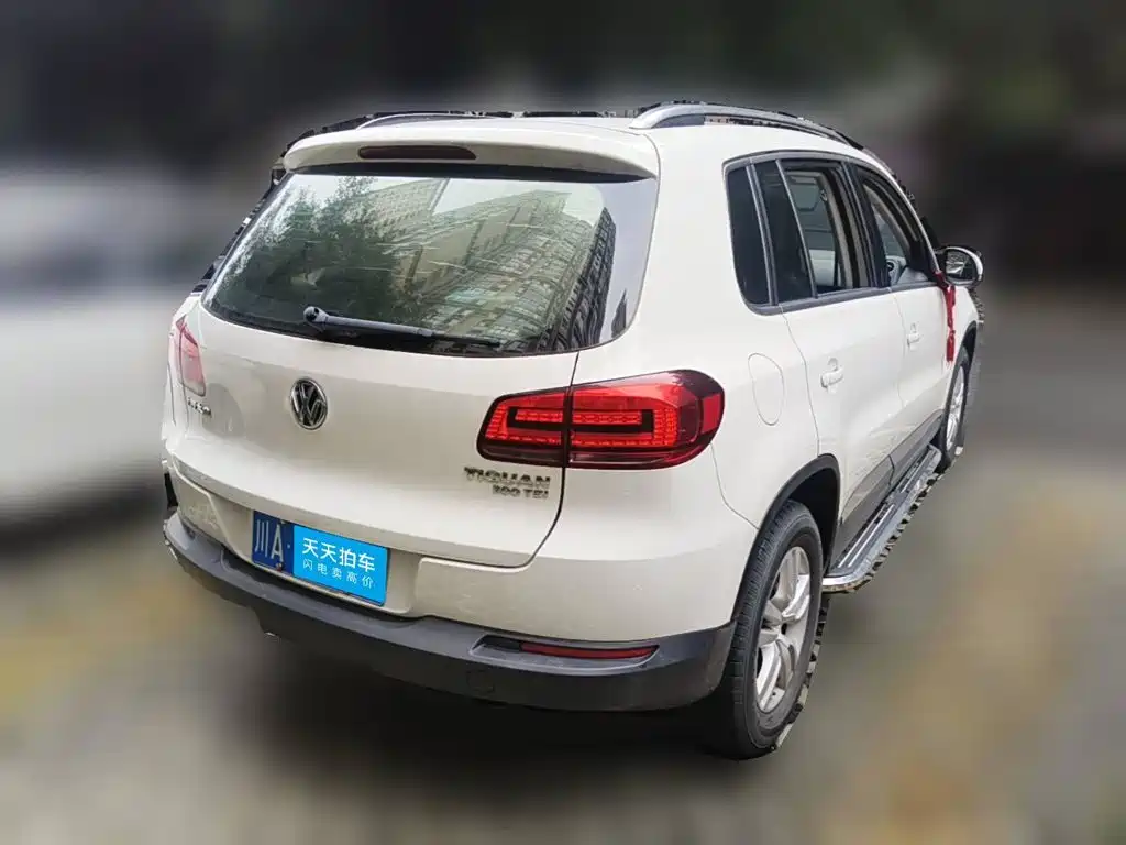 Фото 2 - Volkswagen Tiguan