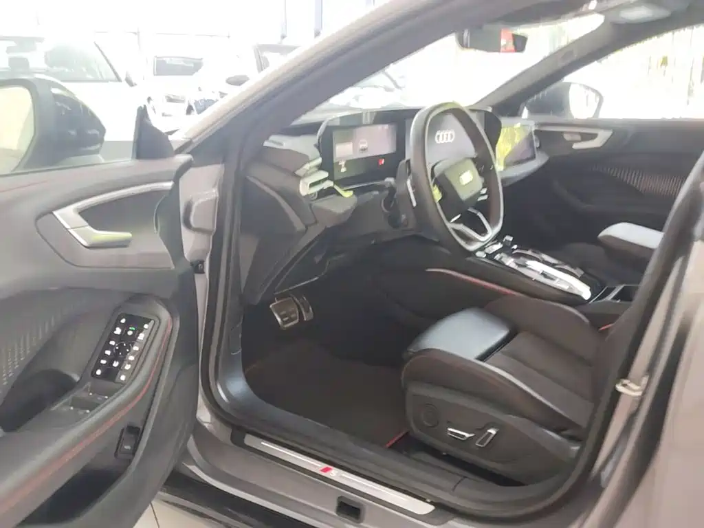 Фото 16 - Audi A5L Sportback