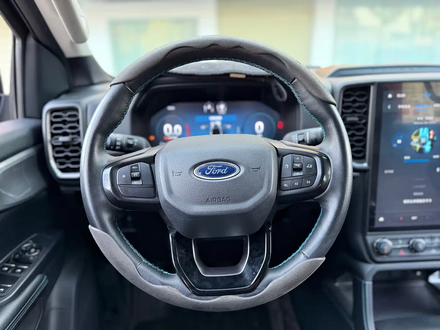 Ford Ranger 2024 2023 Mountain Forest 4WD Manual (Diesel)
