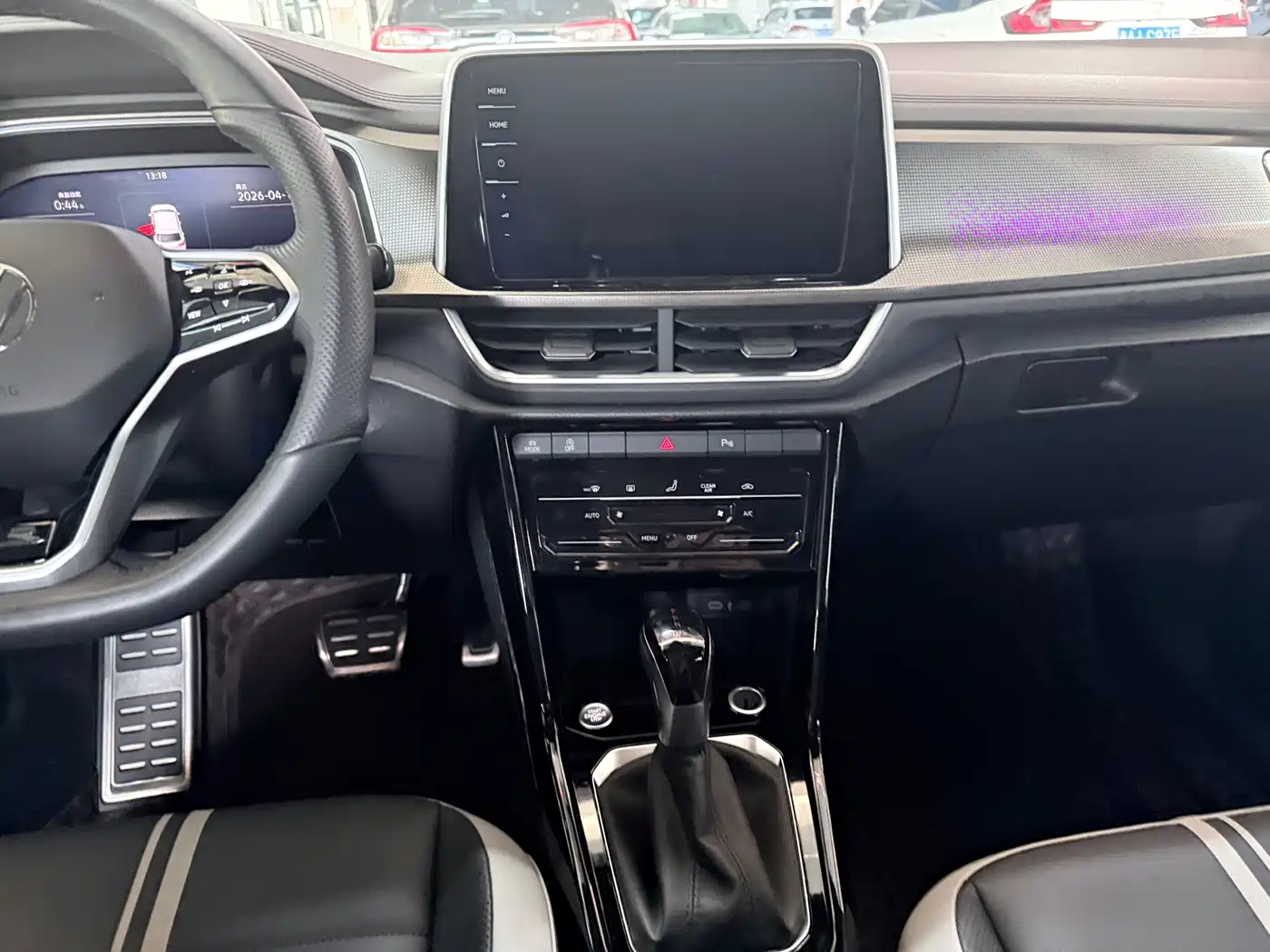 Volkswagen T-ROC 2023 300TSI DSG 2WD Dawn Edition фото 15