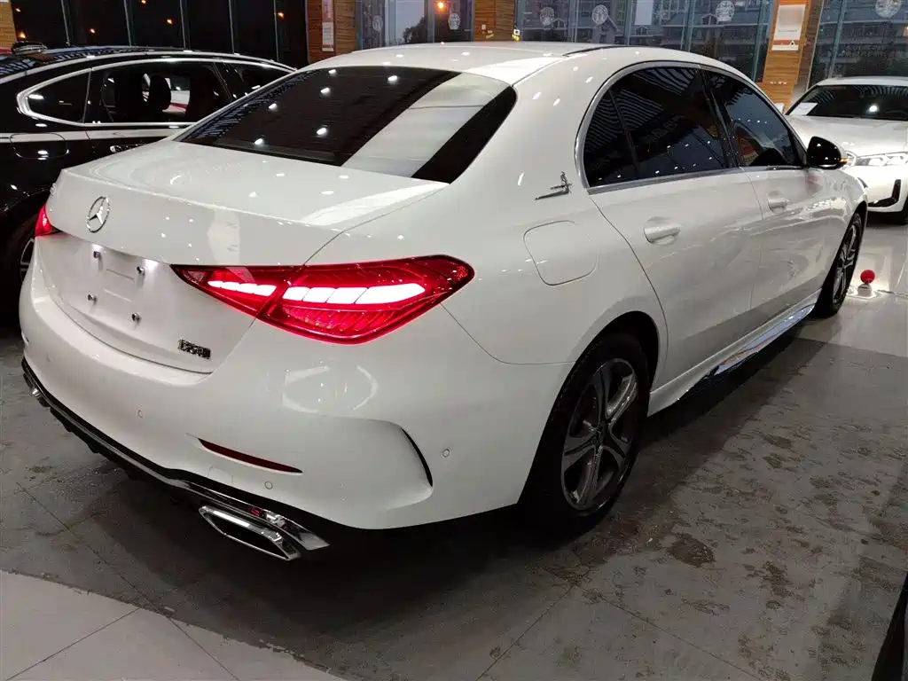 MERCEDES-BENZ CLASS C