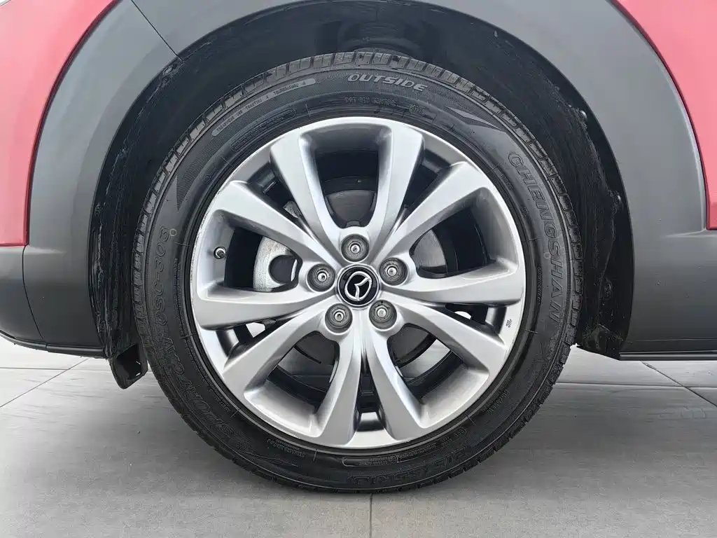 Фото 17 - Mazda CX-30