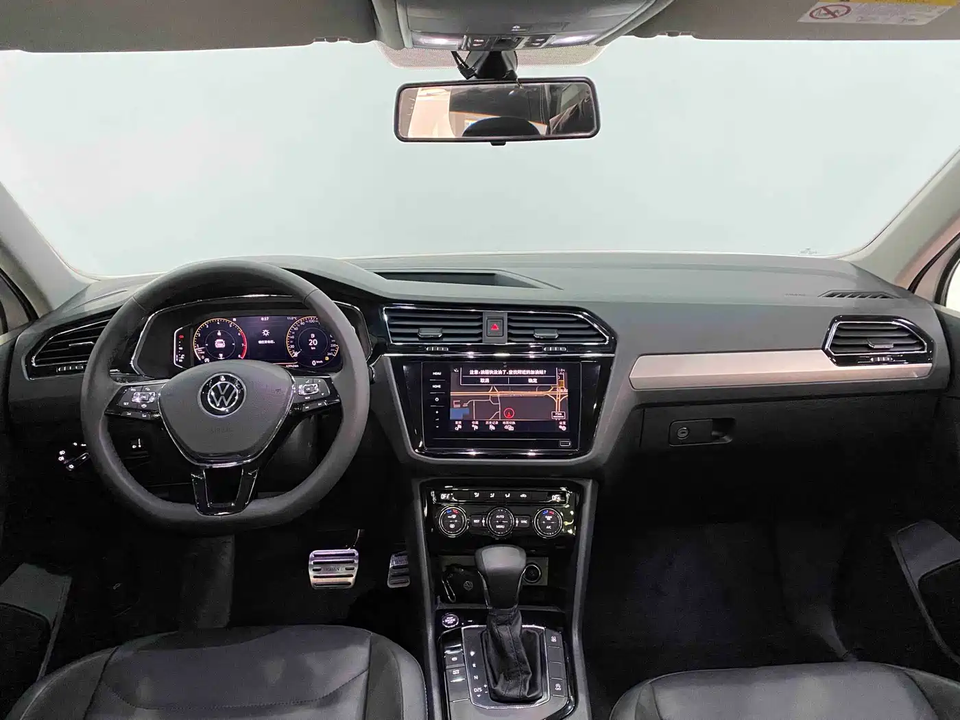 Volkswagen Tiguan L 2021 330TSI Automatic 2WD Smart фото 21