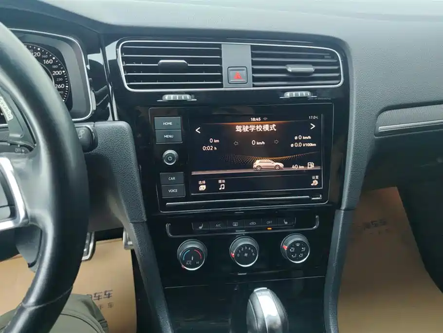 Volkswagen Golf 2019 280TSI DSG R-Line China VI фото 13