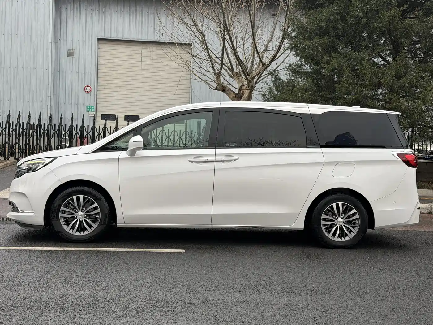 Buick GL8 2020 Model ES Landglory 653T Premium фото 5