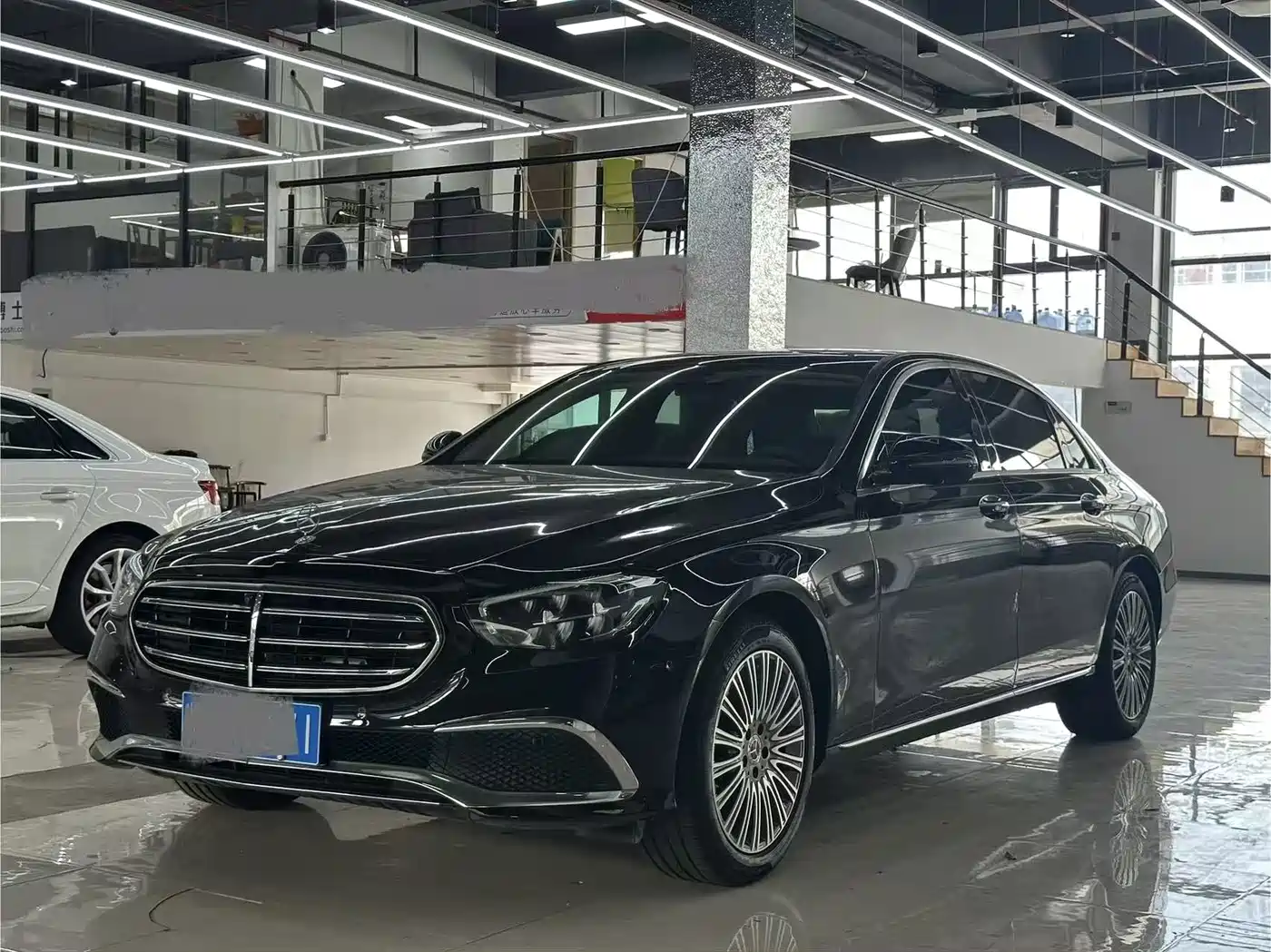  E CLASS