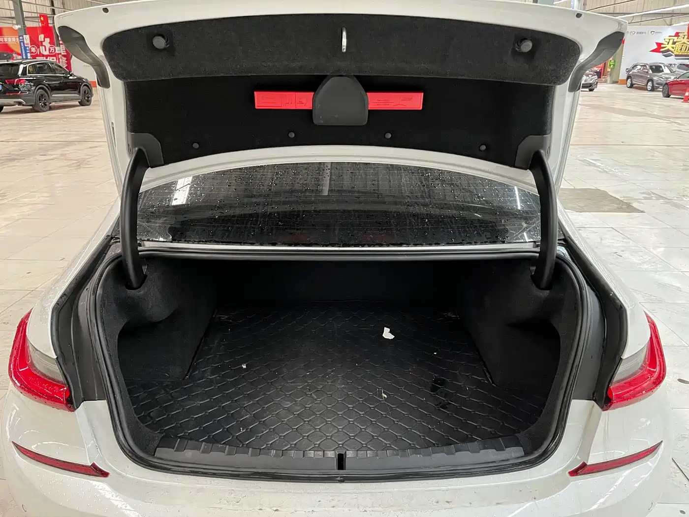 BMW 3 Series 2022 320Li M Sport Package фото 13