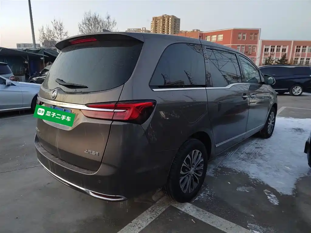 BUICK GL8