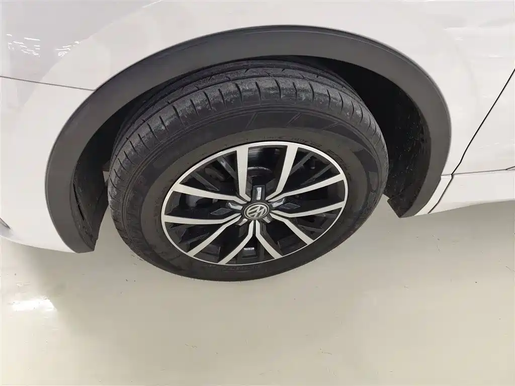 Volkswagen Tiguan L PHEV 2019 430PHEV Hybrid Luxury Edition фото 23