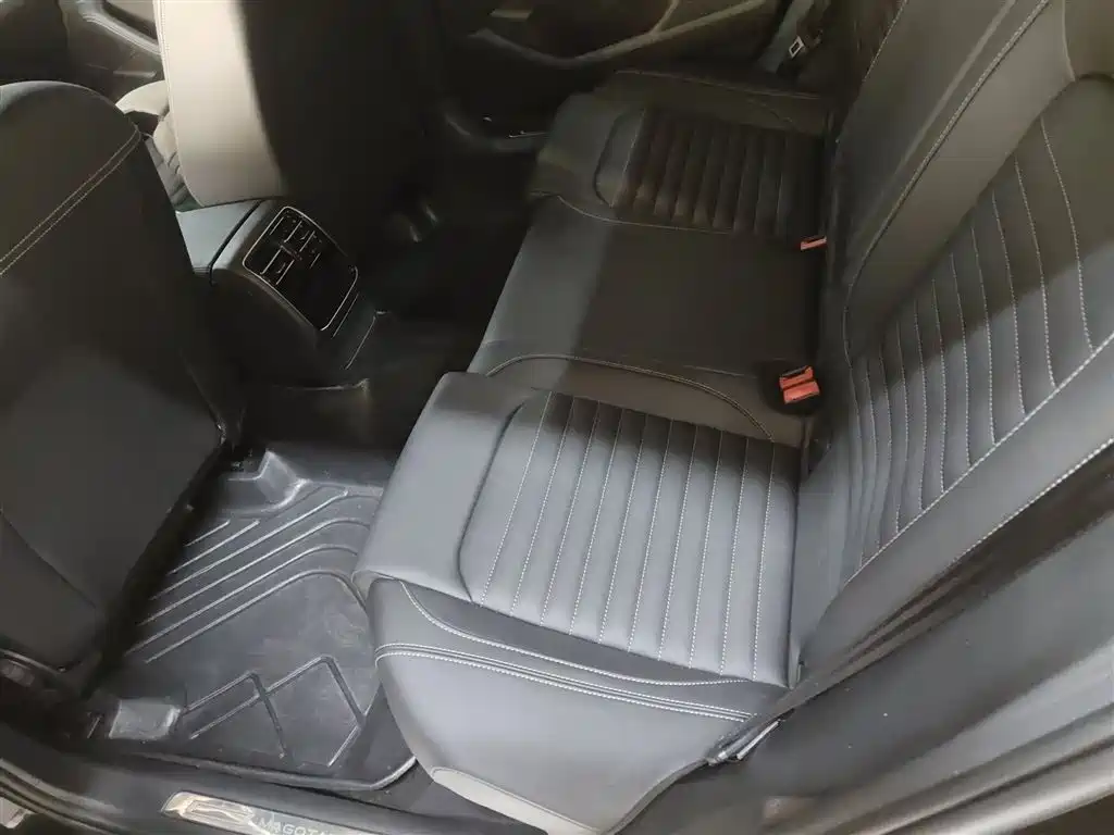 Volkswagen Magotan 2025 Popular Edition 280TSI DSG Comfort фото 14
