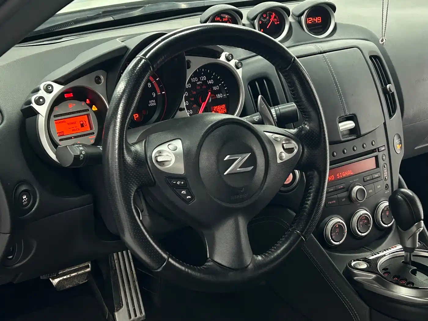 Nissan 370Z 2013 3.7L Coupe фото 8