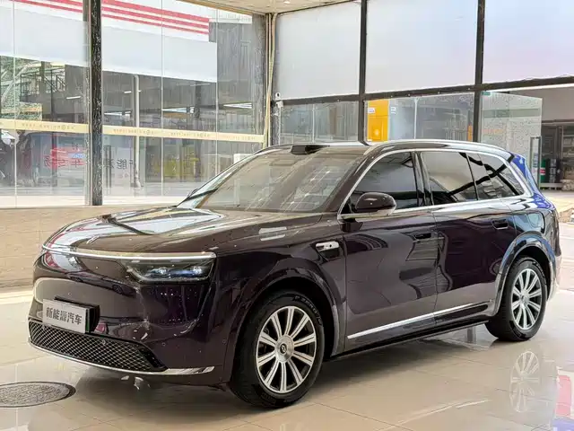 AITO ASK THE WORLD M8