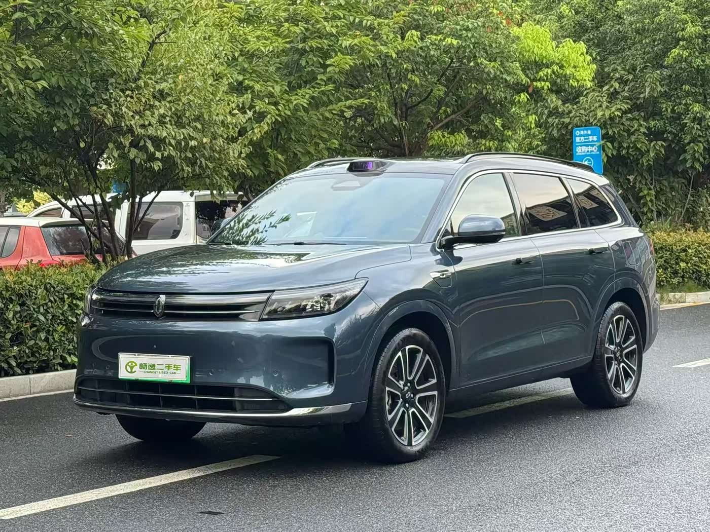 AITO Wenjie AITO M7