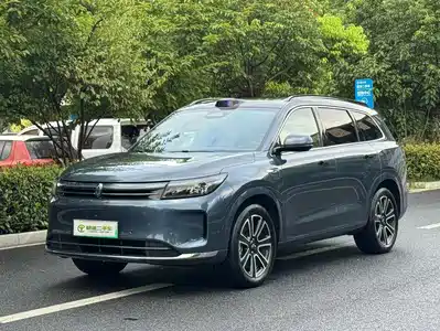 AITO M7