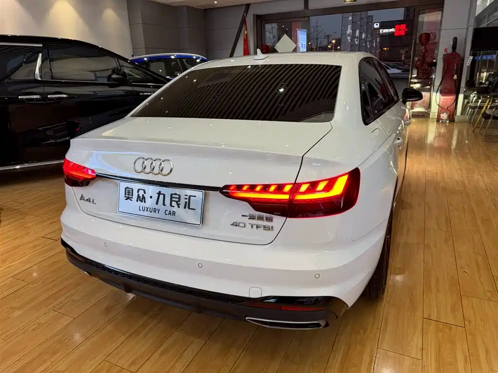 Audi A4L 2023 40 TFSI Luxury Sport фото 6