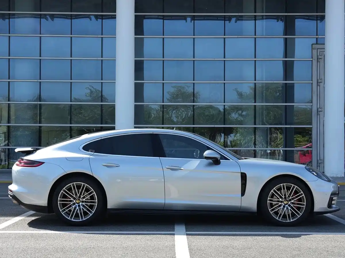 Porsche Panamera 2017 Panamera 4S 2.9T фото 10