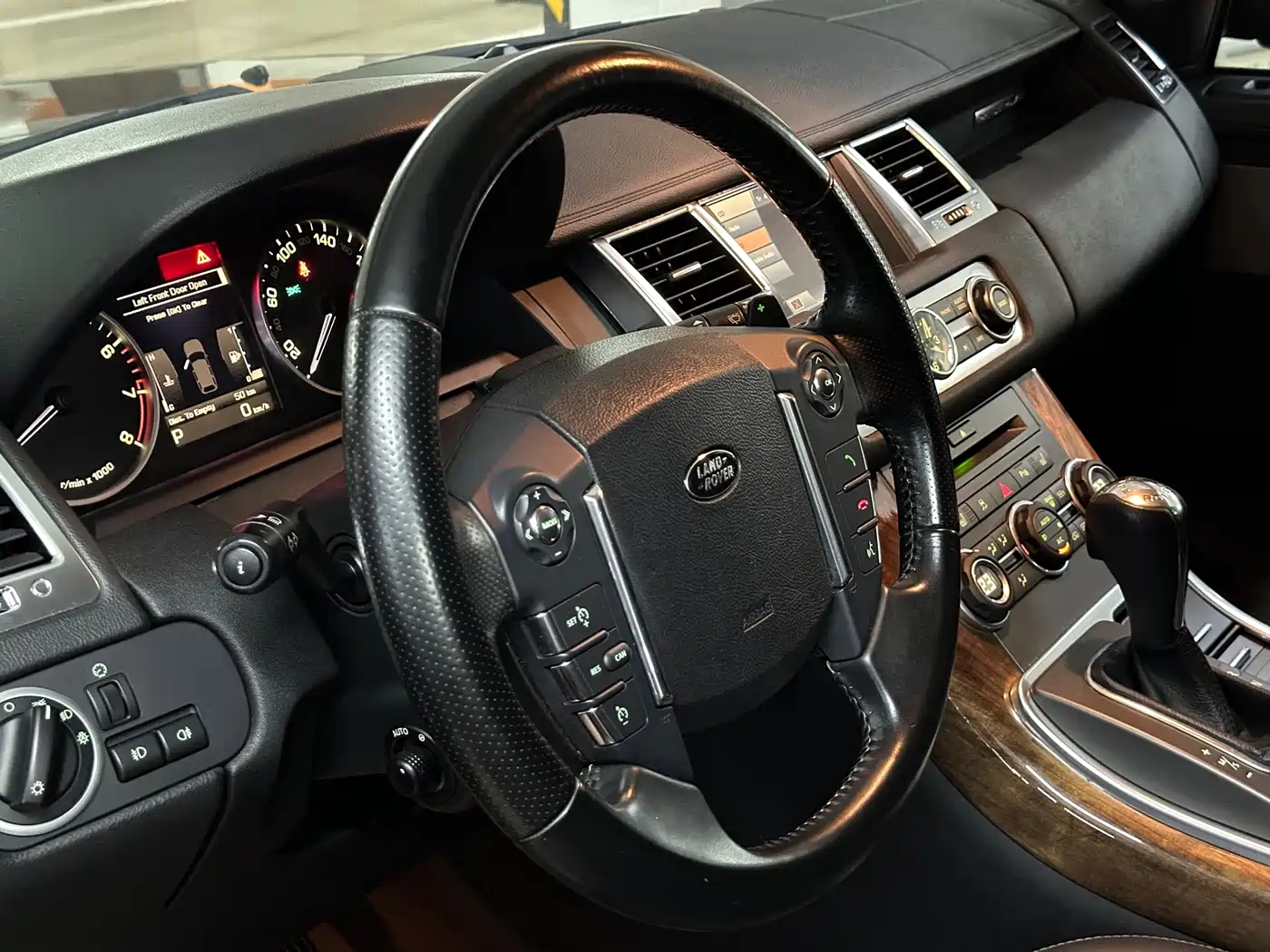 Land Rover Range Rover Sport 2010 2011 5.0 NA V8 HSE