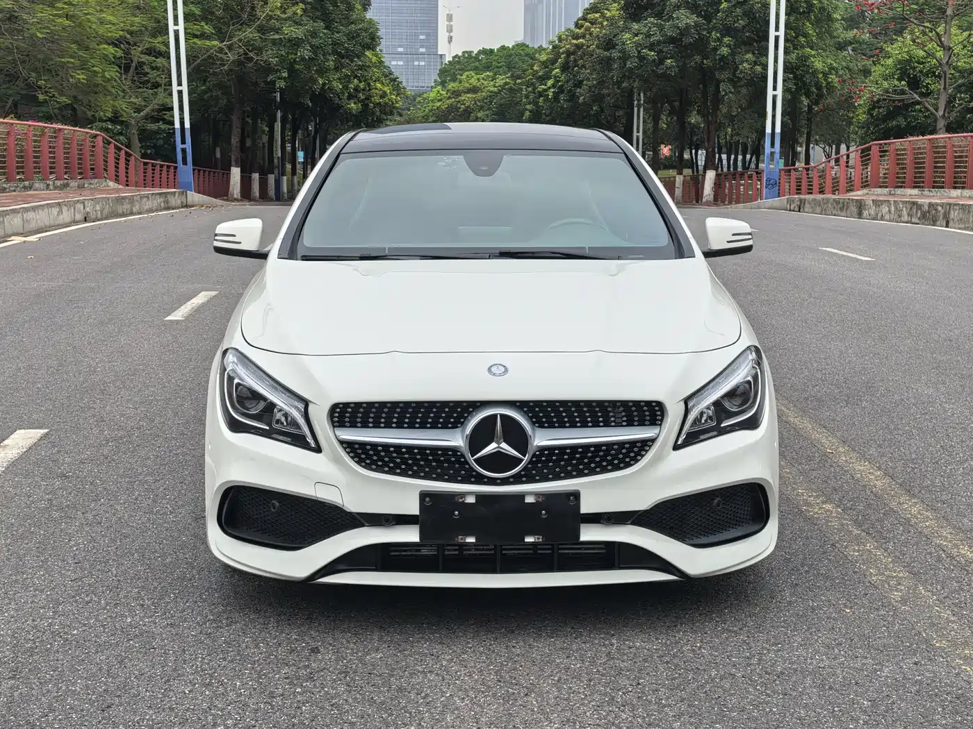 Mercedes-Benz CLA (Import) 2017 Facelift CLA 200 Style фото 2