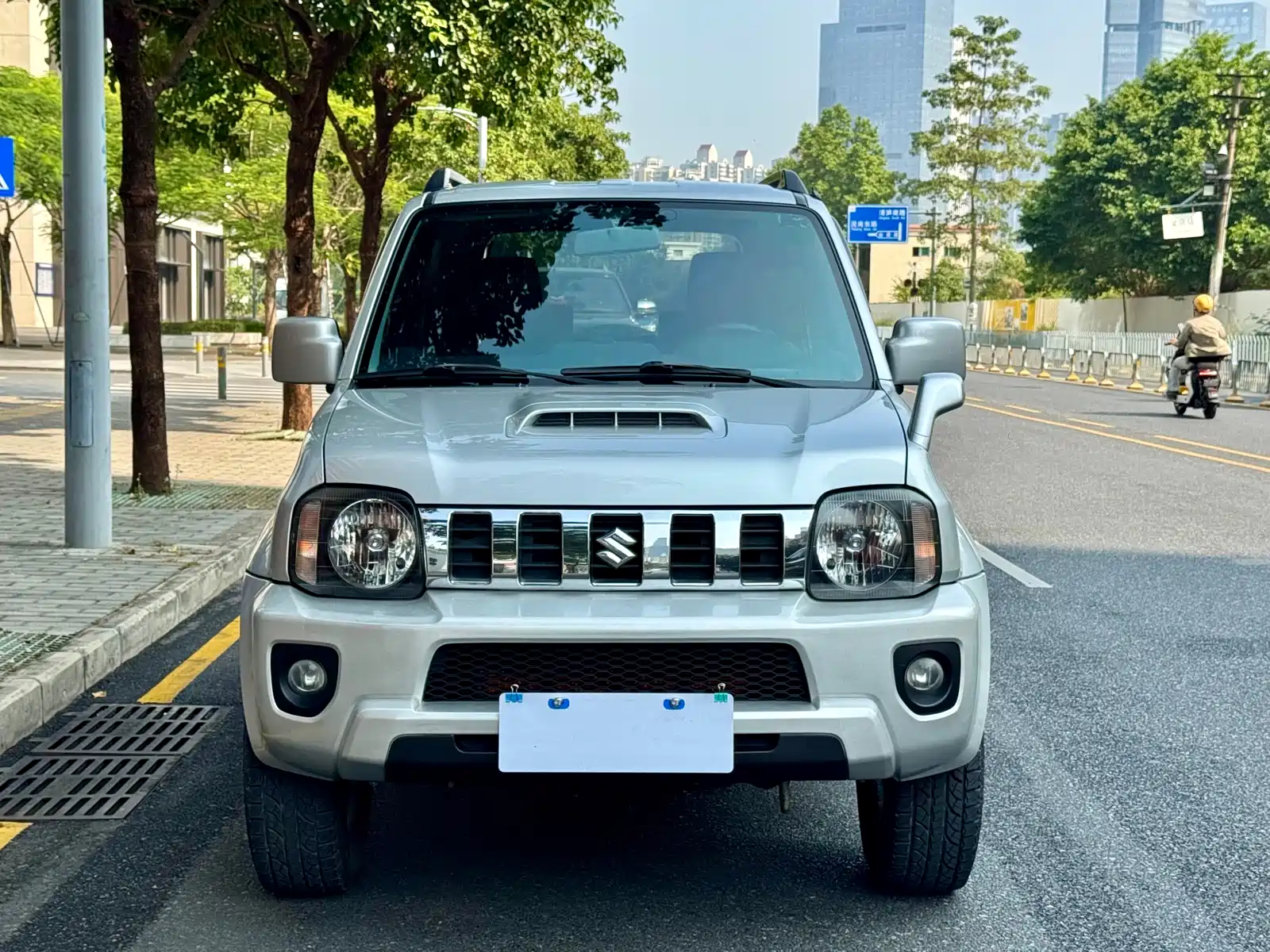 Фото 2 - Suzuki Jimny (Import)