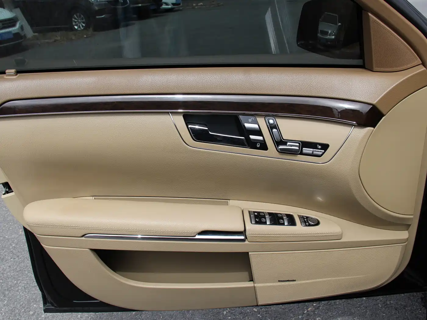 Mercedes-Benz S-Class 2010 S 300 L Premium фото 10