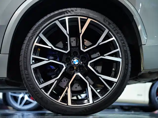 BMW X5 M 2022 X5 M — фото 4