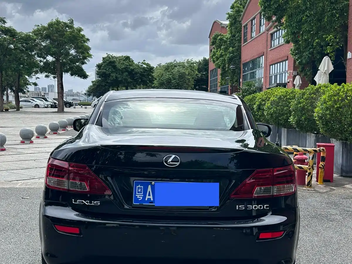 Lexus IS 2010 2009 300C