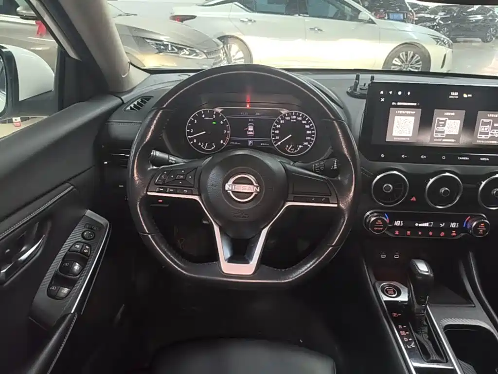 Nissan SYLPHY, миниатюра 11