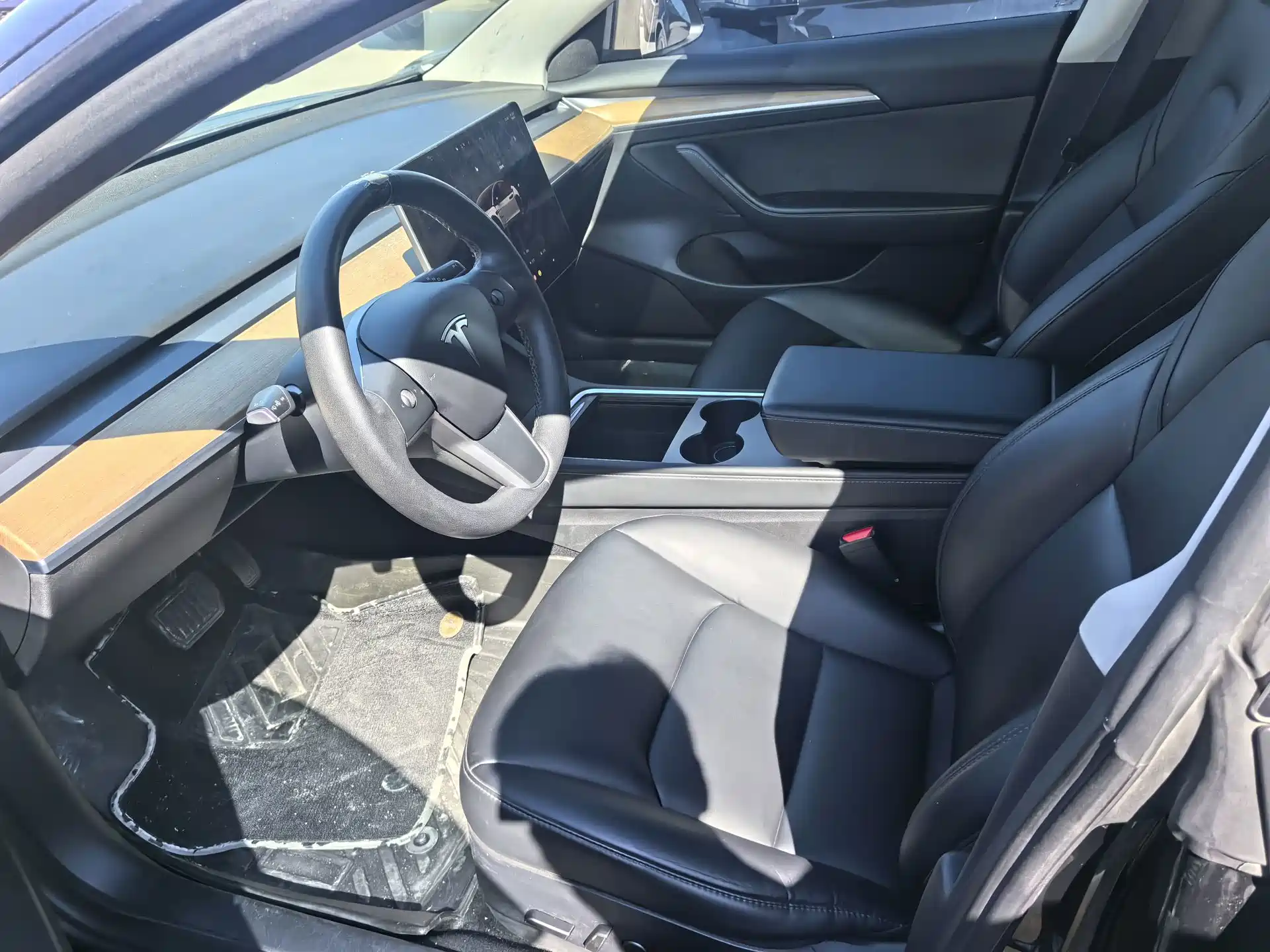 Photo 6 - Tesla Model 3