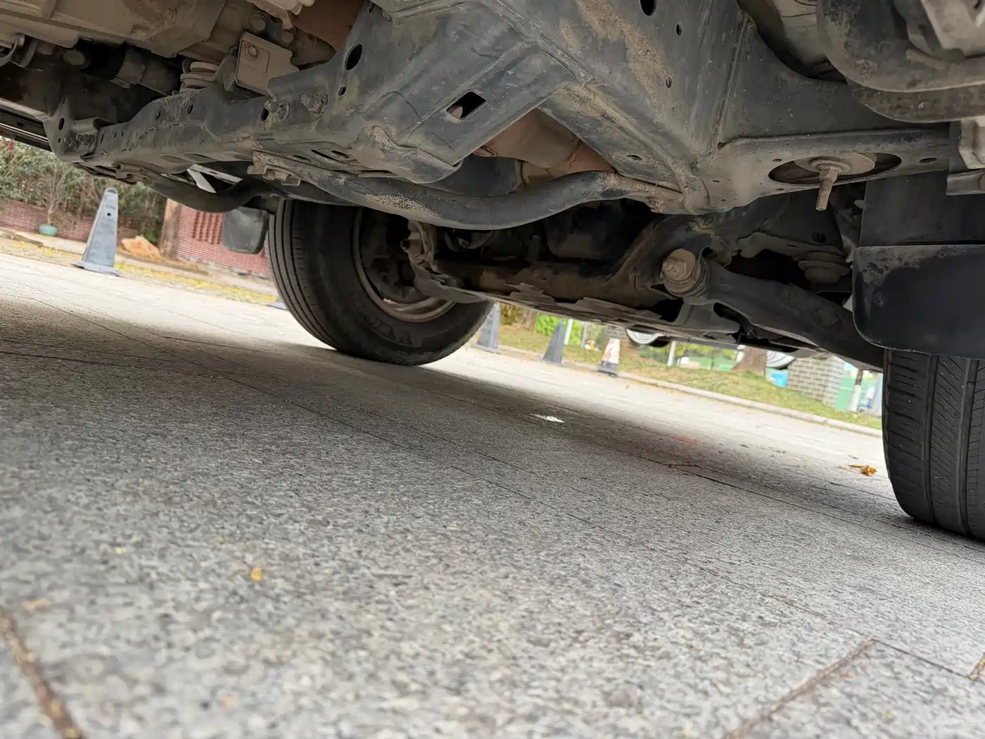 Toyota Prado 2015 2.7L Automatic Standard фото 22