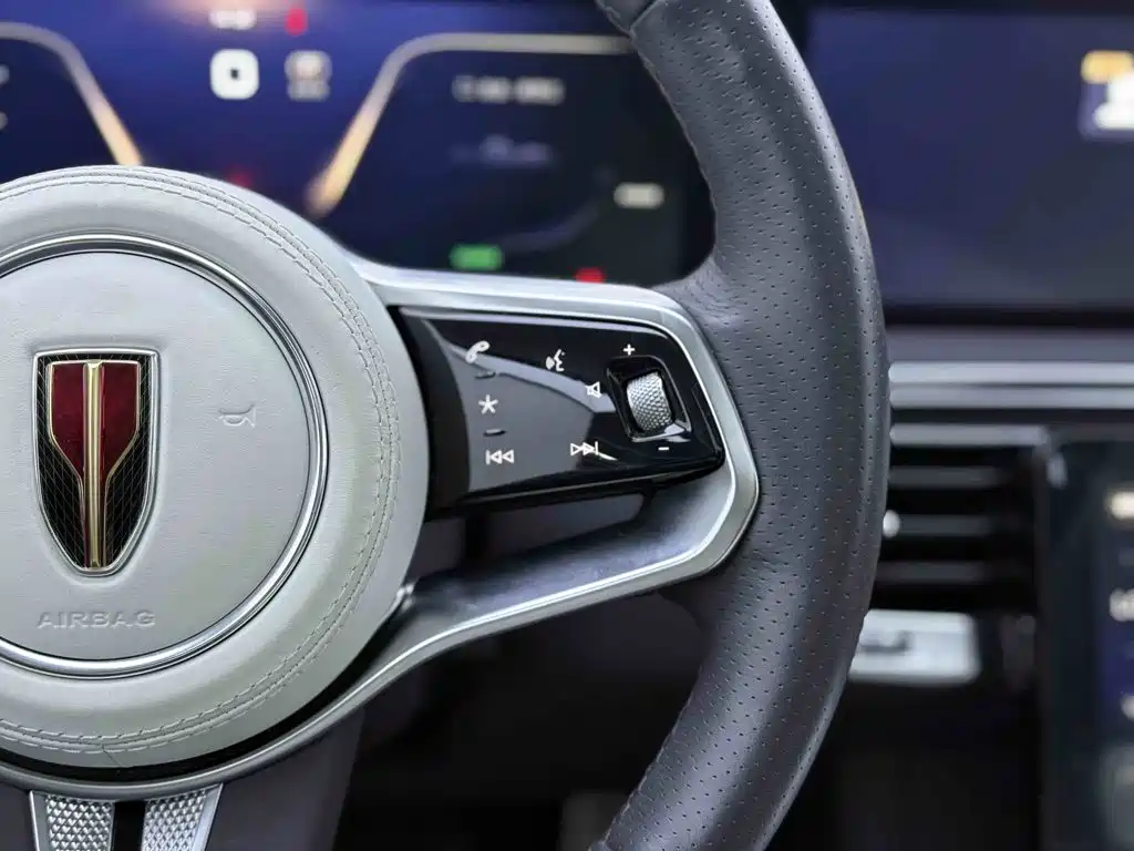 Hongqi E-HS9 2023 2022 690km Qi Xiang Edition (6-seater)